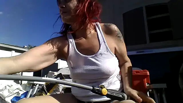 Snapshot of spundarella420 chatting on January 2026 05:15:01 PM spundarella420 online show from January 2026 05:15:01 PM