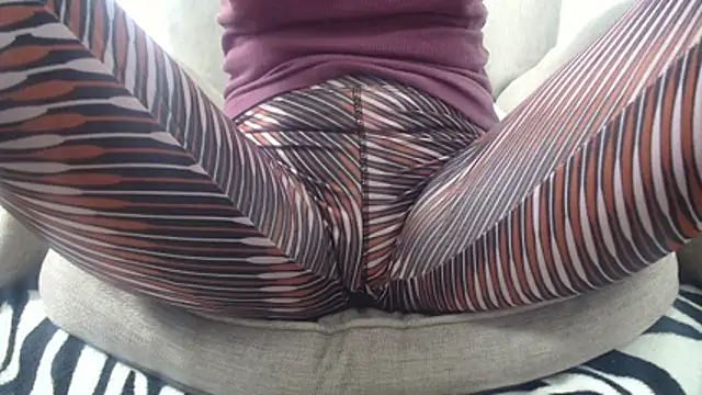 Snapshot of Web_Lady chatting on November 2025 07:25:02 AM Web Lady online show from November 2025 07:25:02 AM