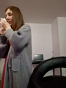 Snapshot of Ladykimberly_XOXO chatting on December 2024 05:18:01 AM Ladykimberly XOXO online show from December 2024 05:18:01 AM