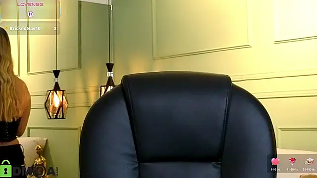 Snapshot of kataliina__ chatting on December 2025 11:48:01 AM kataliina online show from December 2025 11:48:01 AM