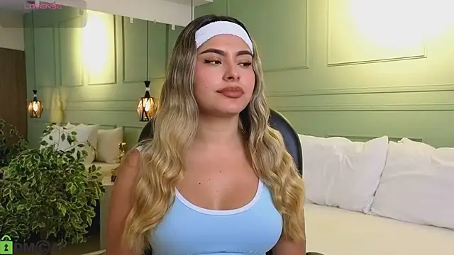 Snapshot of kataliina__ chatting on January 2026 11:48:02 AM kataliina online show from January 2026 11:48:02 AM