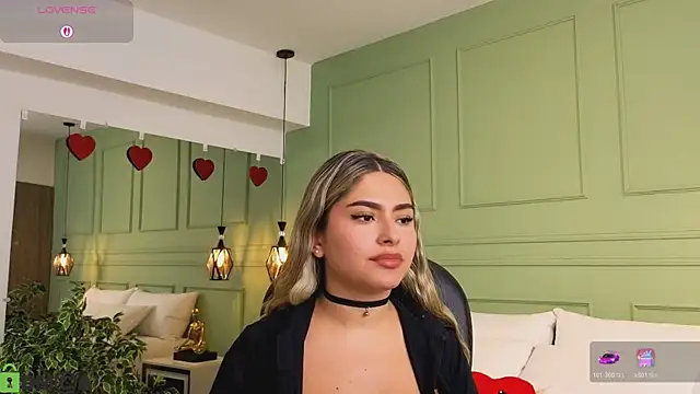 Snapshot of kataliina__ chatting on February 2026 11:48:01 AM kataliina online show from February 2026 11:48:01 AM