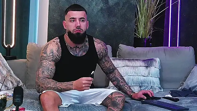 masterkingofmusclee online show from February 2025 06:19:01 AM