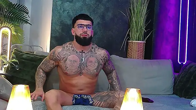 masterkingofmusclee online show from March 2026 08:59:01 PM