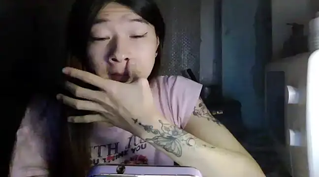 CarlyJoy online show from March 2025 05:35:02 PM