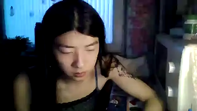 CarlyJoy online show from March 2026 01:13:02 PM