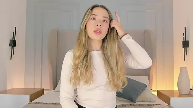 chloe d online show from April 2026 02:49:01 PM