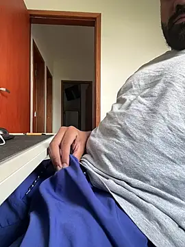 Snapshot of Tintola chatting on January 2026 05:38:02 PM Tintola online show from January 2026 05:38:02 PM