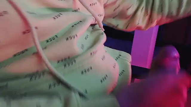 auilein online show from March 2025 10:48:02 PM