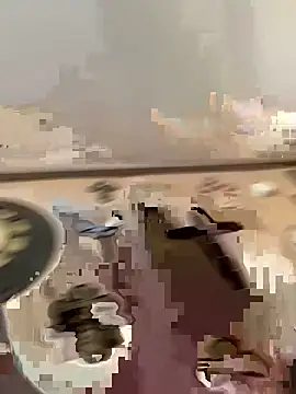 Snapshot of Heyoitskeyss chatting on April 2026 04:36:02 PM Heyoitskeyss online show from April 2026 04:36:02 PM