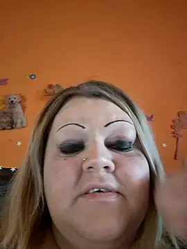 ducicsajsziii online show from April 2026 10:54:01 AM