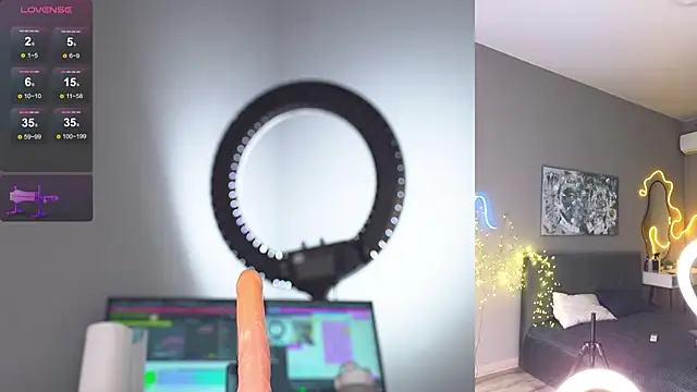 Snapshot of TwilightSparkle_ chatting on February 2025 11:33:01 AM TwilightSparkle online show from February 2025 11:33:01 AM