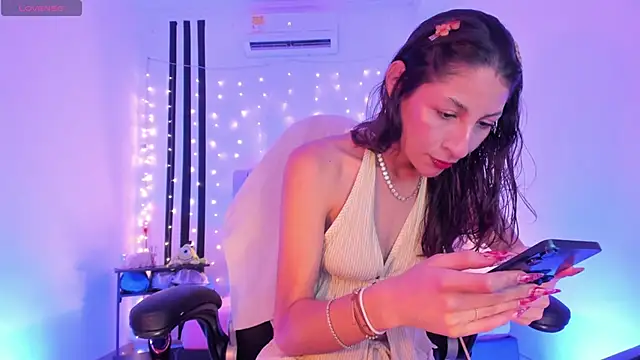 Gorgeous Team online show from February 2026 08:10:01 PM