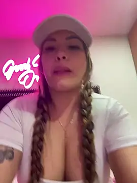 sexyyykloee online show from March 2026 05:57:02 AM