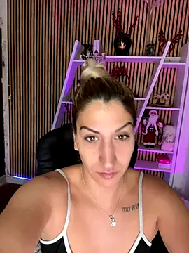 sofiah  online show from January 2026 07:32:02 AM