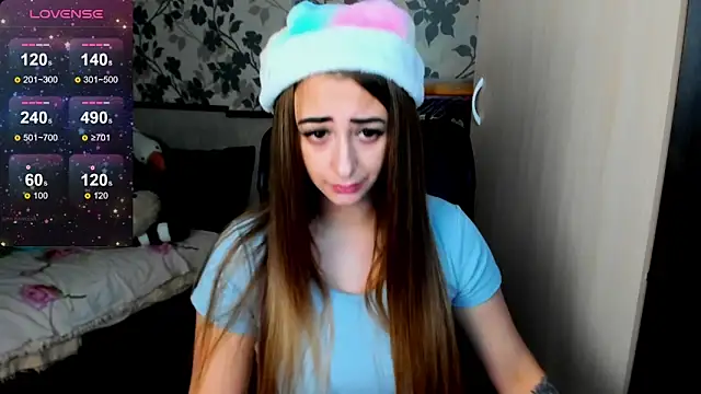 Snapshot of weakness4u chatting on December 2024 05:52:02 AM weakness4u online show from December 2024 05:52:02 AM