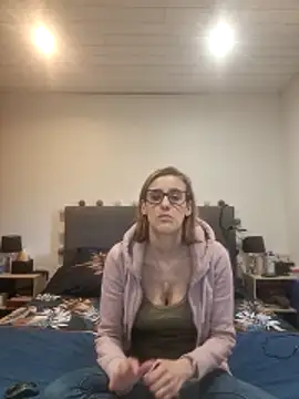 Madame Callie online show from May 2026 05:53:02 PM