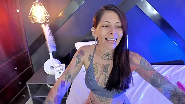 dark gotica online show from February 2025 10:20:02 PM