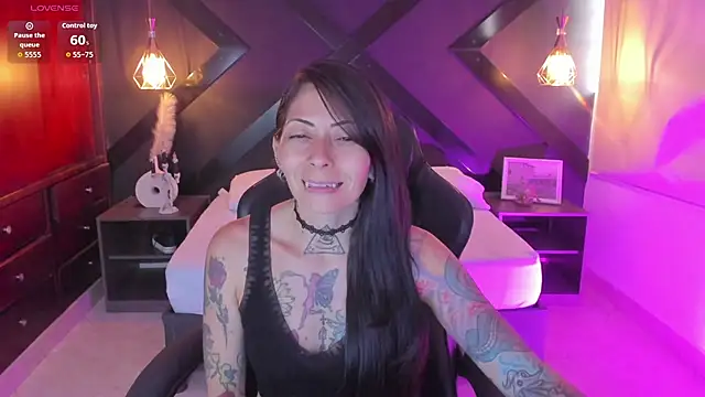 dark gotica online show from November 2025 07:14:01 PM