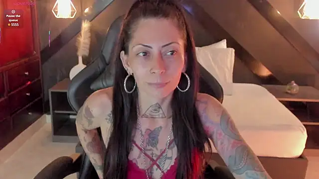 dark gotica online show from February 2026 07:09:01 PM