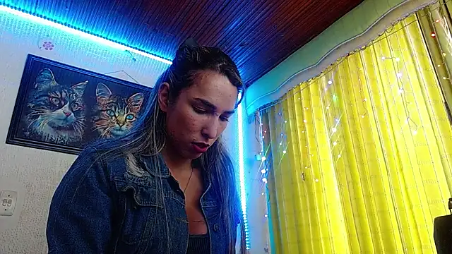 Snapshot of Niky_777 chatting on December 2024 05:11:01 PM Niky 777 online show from December 2024 05:11:01 PM