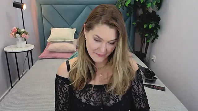 Adele Russo online show from January 2026 04:44:01 PM