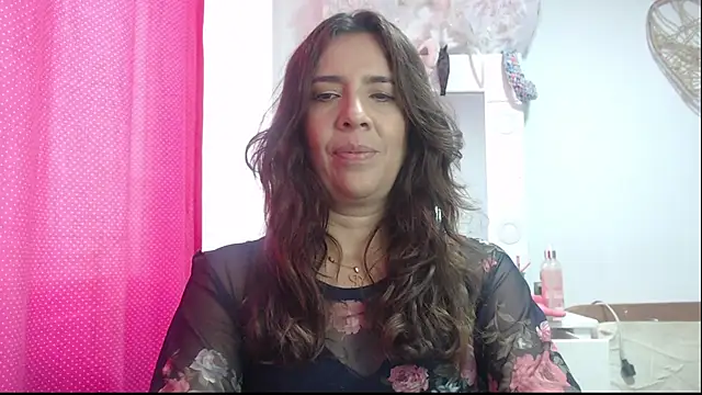 Victoria meester online show from February 2025 03:52:02 PM