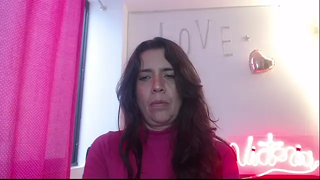 Victoria meester online show from March 2025 08:32:02 PM