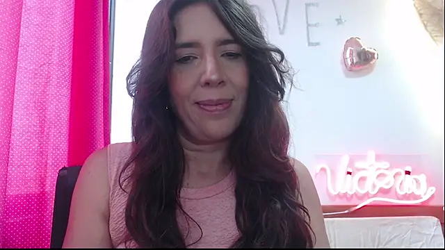 Victoria meester online show from March 2025 03:58:02 PM