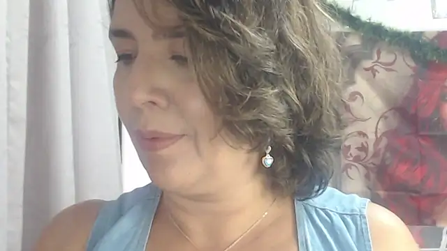 Snapshot of Victoria_meester chatting on December 2025 02:55:01 PM Victoria meester online show from December 2025 02:55:01 PM
