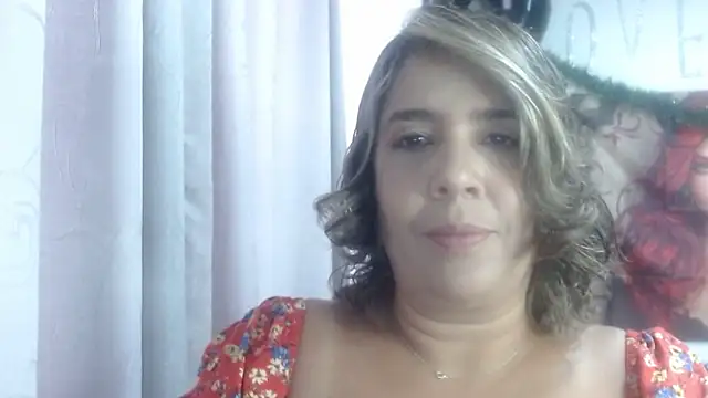 Snapshot of Victoria_meester chatting on January 2026 02:55:02 PM Victoria meester online show from January 2026 02:55:02 PM