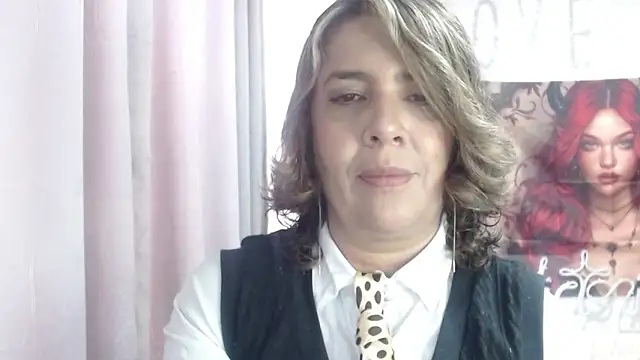 Snapshot of Victoria_meester chatting on February 2026 02:22:02 PM Victoria meester online show from February 2026 02:22:02 PM