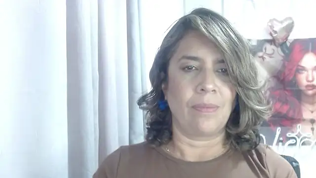 Snapshot of Victoria_meester chatting on February 2026 07:58:01 PM Victoria meester online show from February 2026 07:58:01 PM