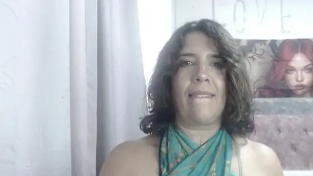 Snapshot of Victoria_meester chatting on April 2026 08:20:02 PM Victoria meester online show from April 2026 08:20:02 PM