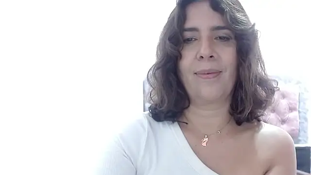 Snapshot of Victoria_meester chatting on July 2026 02:51:01 PM Victoria meester online show from July 2026 02:51:01 PM