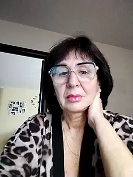 AlbinaXPretty online show from October 2025 08:35:01 AM