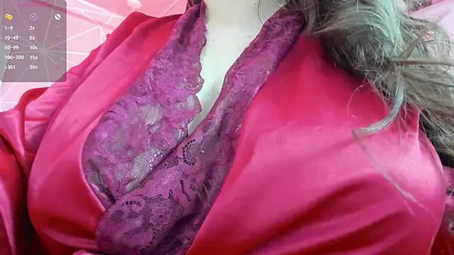 dolly zoe online show from November 2025 10:18:01 AM