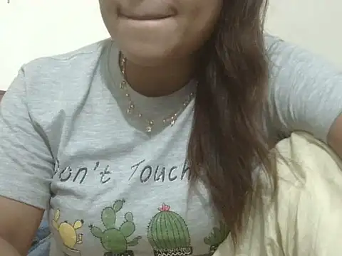 shekira99 online show from April 2026 04:12:02 PM