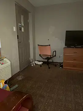 Stressreliever82 online show from April 2026 03:29:01 PM