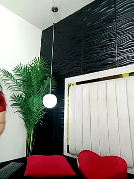 lucia vonne  online show from January 2025 11:45:02 AM