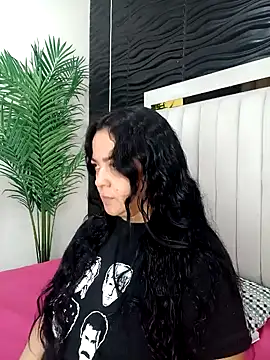 lucia vonne  online show from February 2025 11:16:02 AM