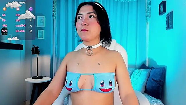 Snapshot of CoralineRicce_ chatting on December 2024 09:07:01 AM CoralineRicce online show from December 2024 09:07:01 AM