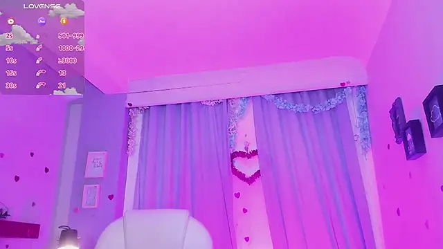 Snapshot of CoralineRicce_ chatting on March 2025 05:38:02 AM CoralineRicce online show from March 2025 05:38:02 AM