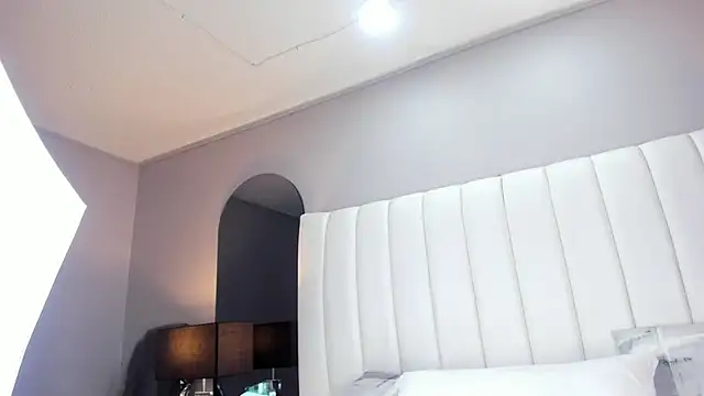 MelanieKlaus online show from February 2025 04:14:02 AM