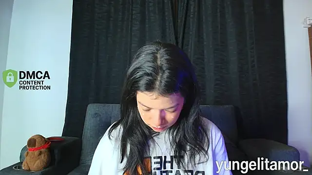 Snapshot of yungelitamor_ chatting on October 2025 05:42:02 AM yungelitamor online show from October 2025 05:42:02 AM