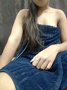 Snapshot of Roshni_98 chatting on February 2025 12:33:01 PM Roshni 98 online show from February 2025 12:33:01 PM