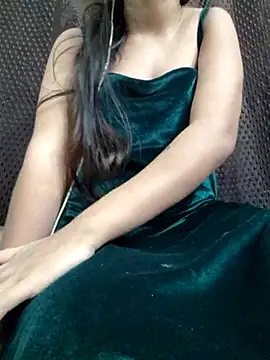 Snapshot of Roshni_98 chatting on February 2025 05:23:01 AM Roshni 98 online show from February 2025 05:23:01 AM