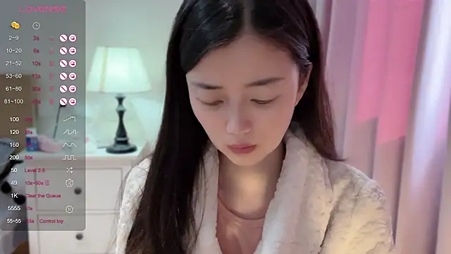 A-xena online show from February 2025 02:17:02 AM