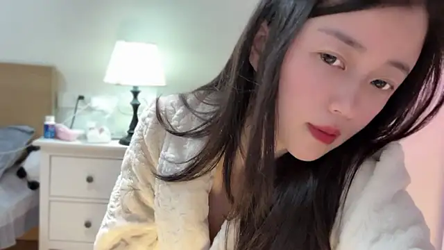 A-xena online show from February 2025 01:38:01 PM