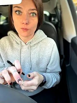 Snapshot of LadyLena1 chatting on October 2025 06:09:01 PM LadyLena1 online show from October 2025 06:09:01 PM